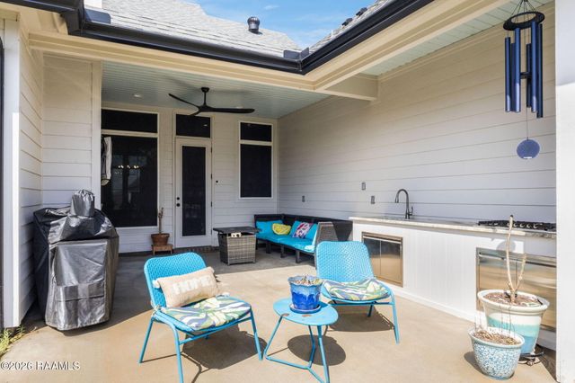 202 Amsterdam Avenue, Youngsville, LA 70592