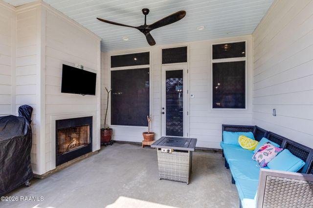 202 Amsterdam Avenue, Youngsville, LA 70592