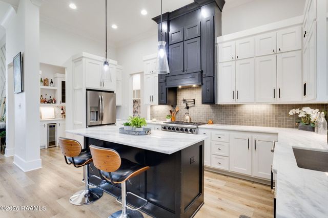 202 Amsterdam Avenue, Youngsville, LA 70592