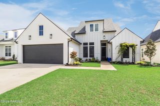 202 Amsterdam Avenue, Youngsville, LA 70592