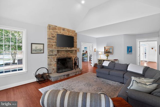 1419 ROYAL OAK DR, Blue Bell, PA 19422