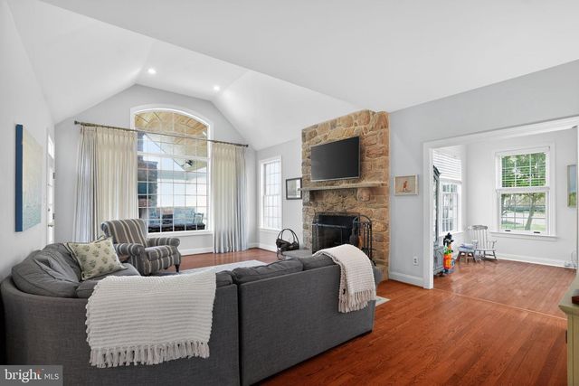 1419 ROYAL OAK DR, Blue Bell, PA 19422