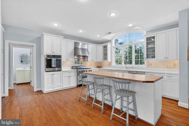 1419 ROYAL OAK DR, Blue Bell, PA 19422