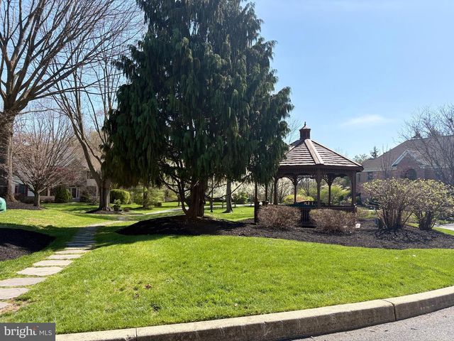 1419 ROYAL OAK DR, Blue Bell, PA 19422