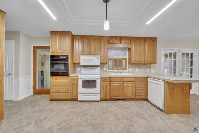 1984 Lower Hartley Bridge Road, Byron, GA 31008