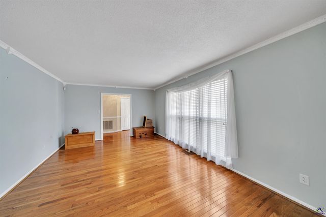 1984 Lower Hartley Bridge Road, Byron, GA 31008