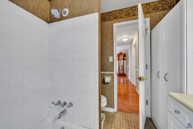 1984 Lower Hartley Bridge Road, Byron, GA 31008