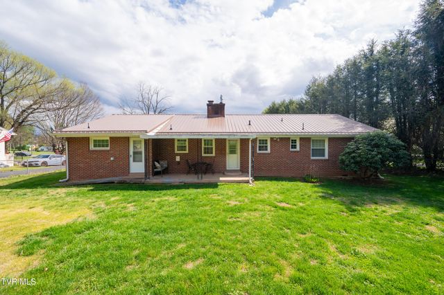 2000 Lee Highway, Bristol, VA 24201
