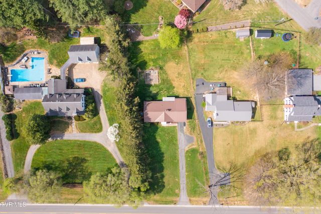 2000 Lee Highway, Bristol, VA 24201