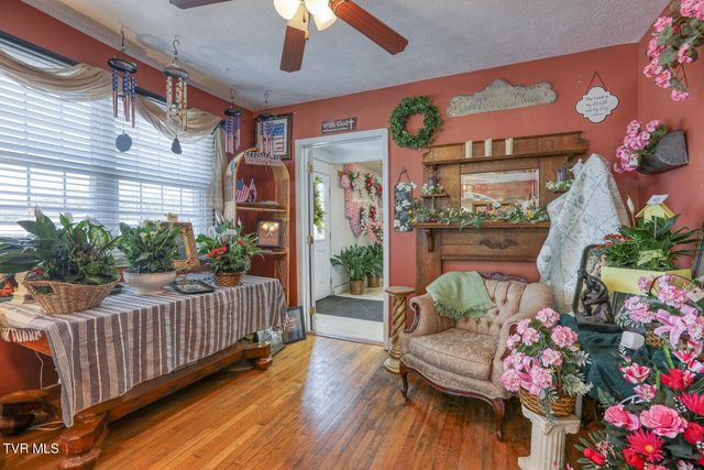 812 East Main Street, Rogersville, TN 37857