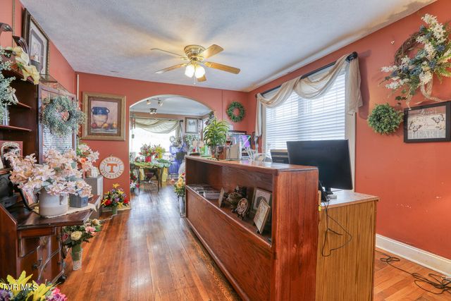 812 East Main Street, Rogersville, TN 37857