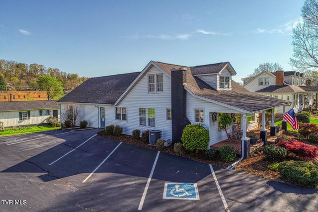 812 East Main Street, Rogersville, TN 37857