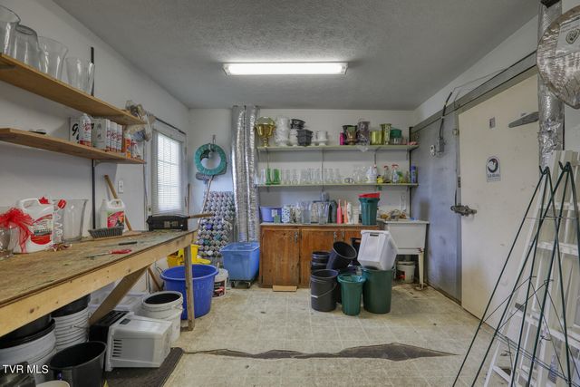 812 East Main Street, Rogersville, TN 37857