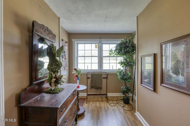 812 East Main Street, Rogersville, TN 37857