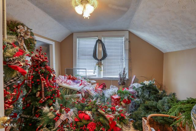 812 East Main Street, Rogersville, TN 37857