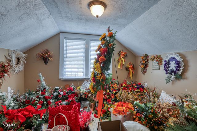 812 East Main Street, Rogersville, TN 37857