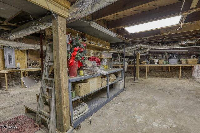 812 East Main Street, Rogersville, TN 37857