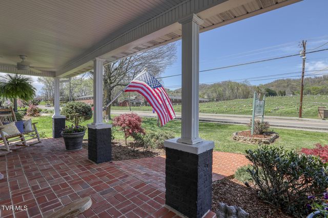 812 East Main Street, Rogersville, TN 37857