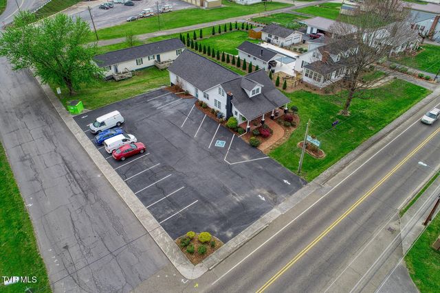 812 East Main Street, Rogersville, TN 37857