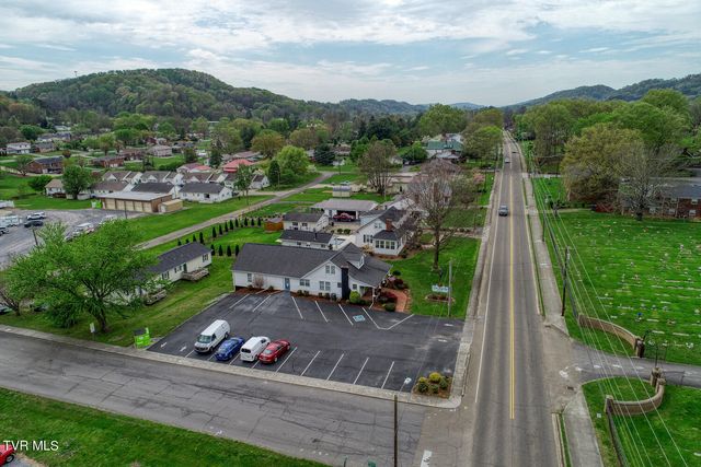 812 East Main Street, Rogersville, TN 37857
