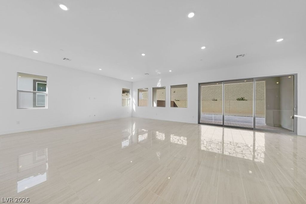 370 Tigullio Avenue, Henderson, NV 89011 — photo 3