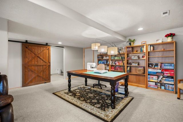 19505 N Newport Rd, Colbert, WA 99005