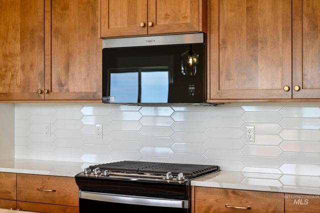 8569 W Pond Pine St, Star, ID 83669