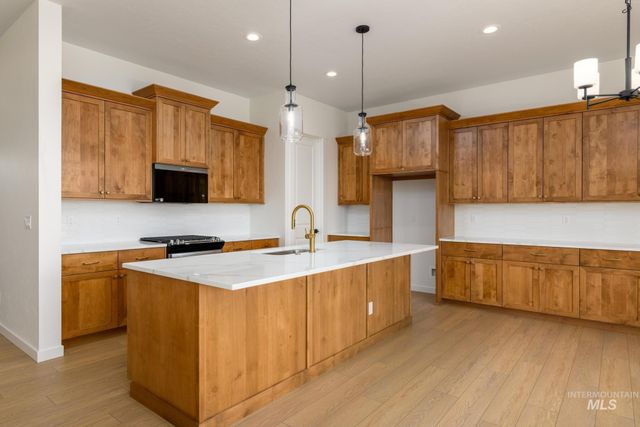 8569 W Pond Pine St, Star, ID 83669