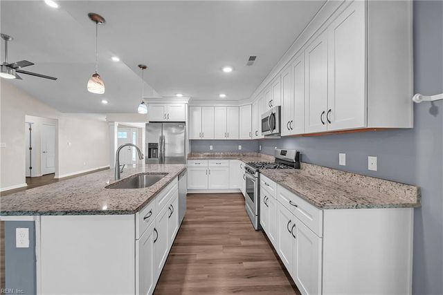 4524 Winnie DR, Chesapeake, VA 23321