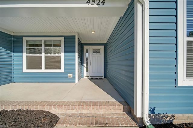 4524 Winnie DR, Chesapeake, VA 23321