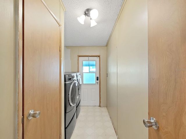 1704 QUAIL HILL DR, Lakeland, FL 33810