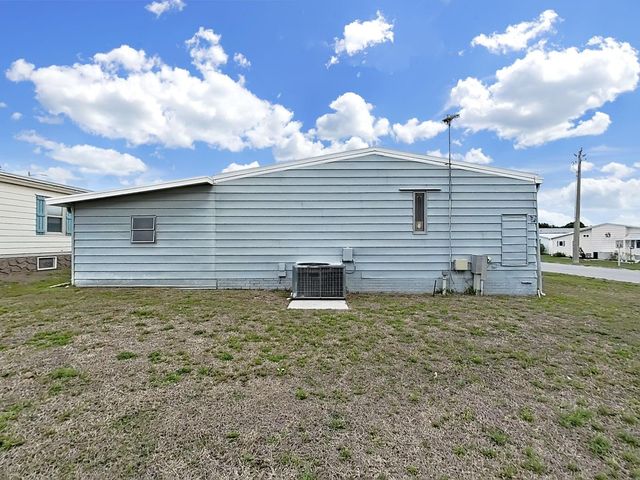 1704 QUAIL HILL DR, Lakeland, FL 33810