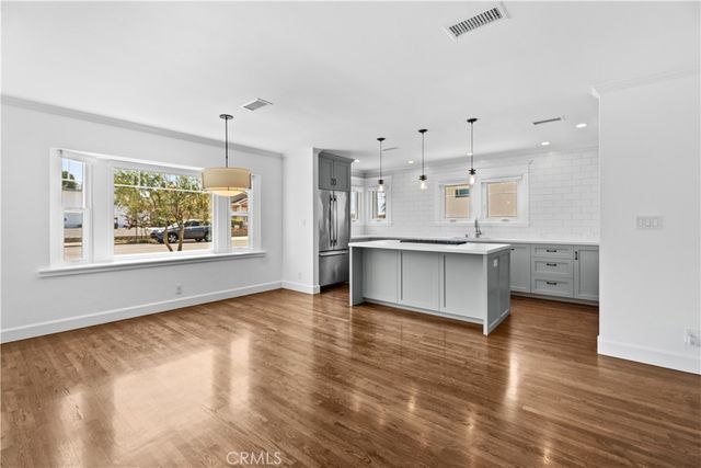 659 W Sycamore, El Segundo, CA 90245