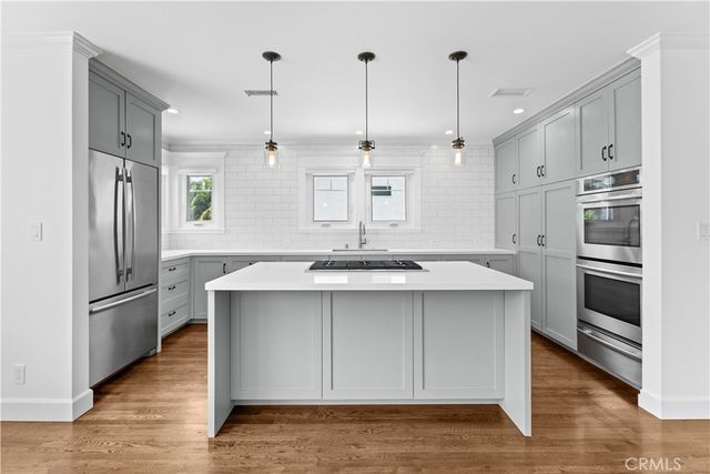 659 W Sycamore, El Segundo, CA 90245