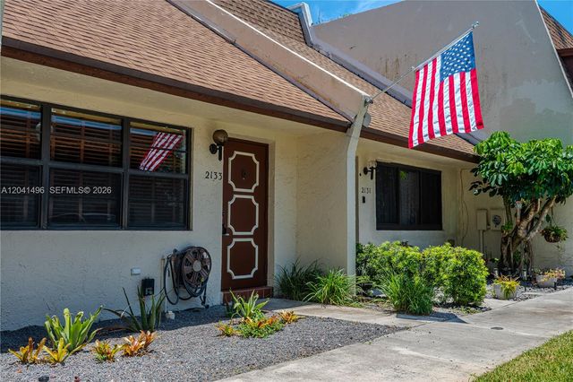 2133 N 14th Ave, Hollywood, FL 33020