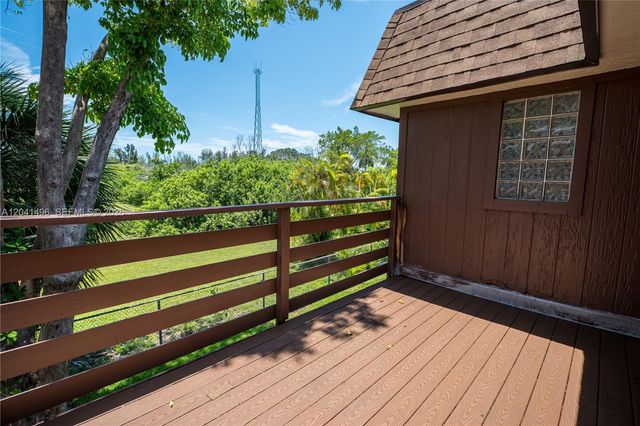 2133 N 14th Ave, Hollywood, FL 33020
