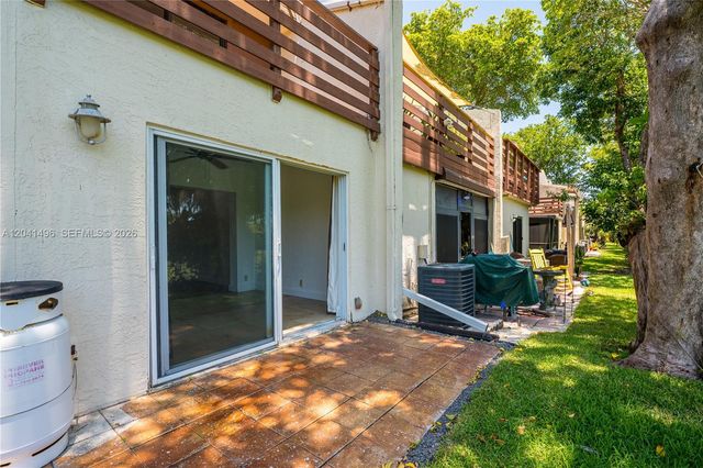 2133 N 14th Ave, Hollywood, FL 33020