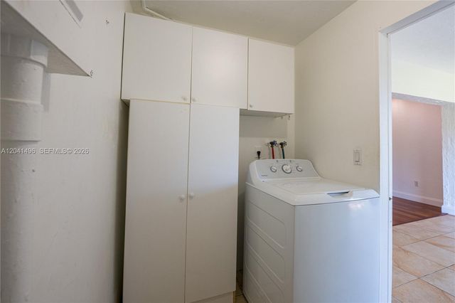 2133 N 14th Ave, Hollywood, FL 33020