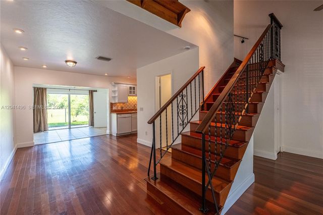 2133 N 14th Ave, Hollywood, FL 33020