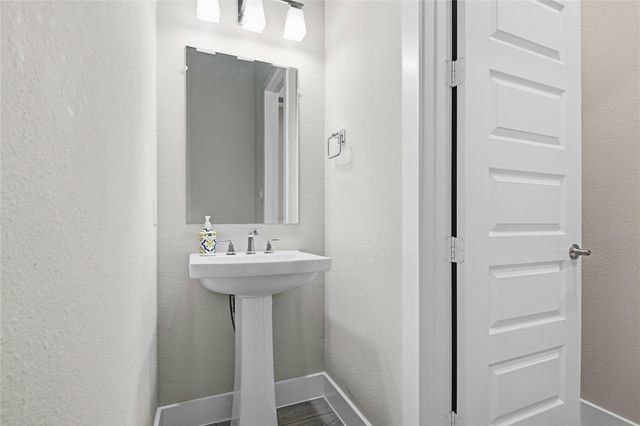 1222 Mcmurtry Ridge Drive, Katy, TX 77494