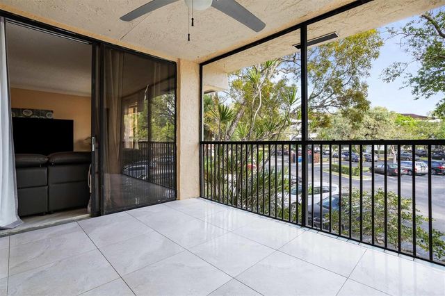 4156 Carambola Circle 2154, Coconut Creek, FL 33066