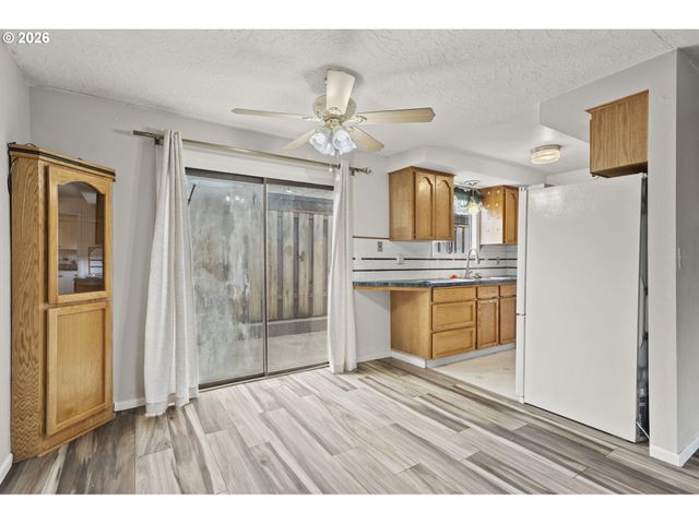 3513 Ne 45TH St A, Vancouver, WA 98661