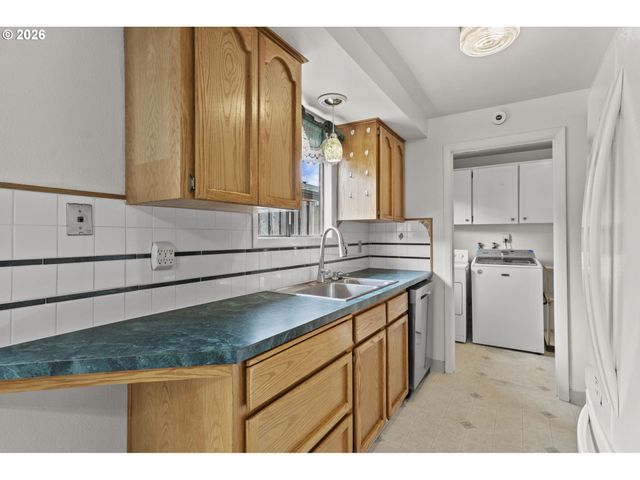 3513 Ne 45TH St A, Vancouver, WA 98661