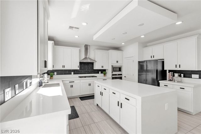 10122 Mystic Falls Drive, Las Vegas, NV 89141