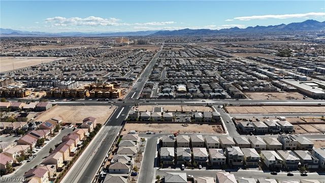 10122 Mystic Falls Drive, Las Vegas, NV 89141