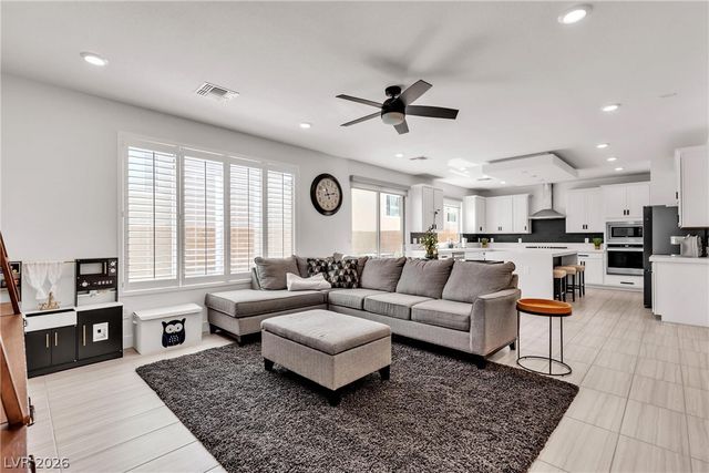 10122 Mystic Falls Drive, Las Vegas, NV 89141