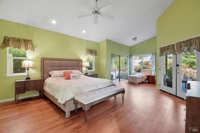 5828 Owl Hill Ave, Santa Rosa, CA 95409