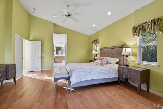 5828 Owl Hill Ave, Santa Rosa, CA 95409