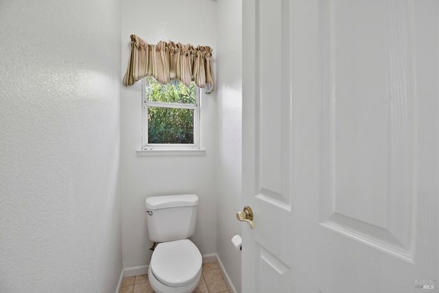 5828 Owl Hill Ave, Santa Rosa, CA 95409