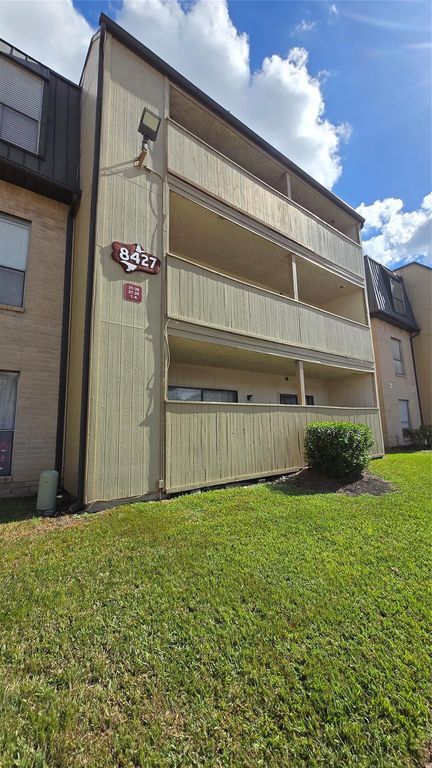 8427 Hearth Drive 4, Houston, TX 77054